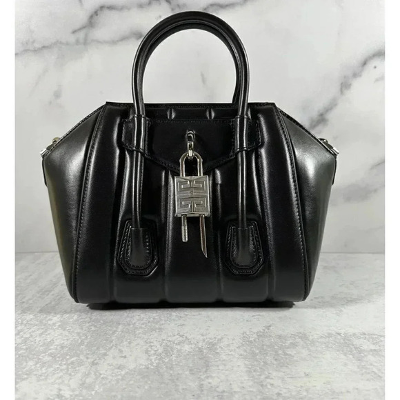 Givenchy Antigona Lock Bag - Picture 2 of 4